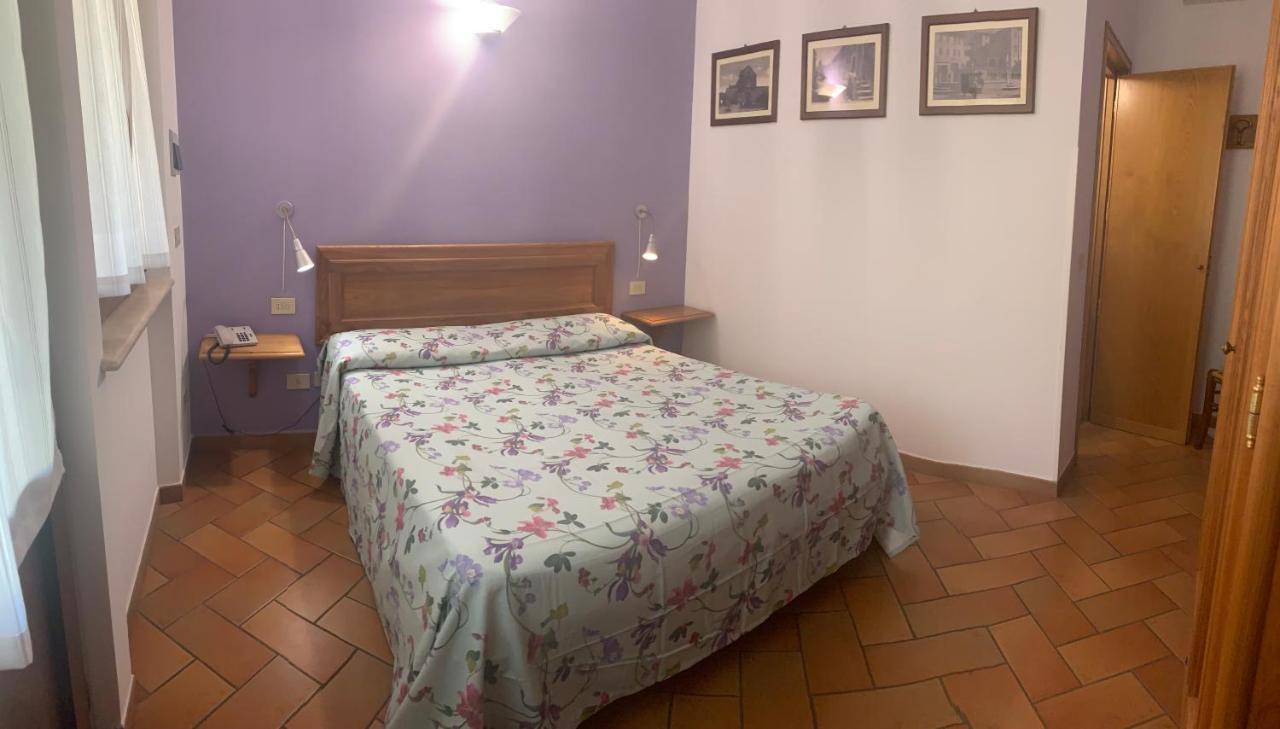 Agriturismo Il Castello Ασίζη Εξωτερικό φωτογραφία