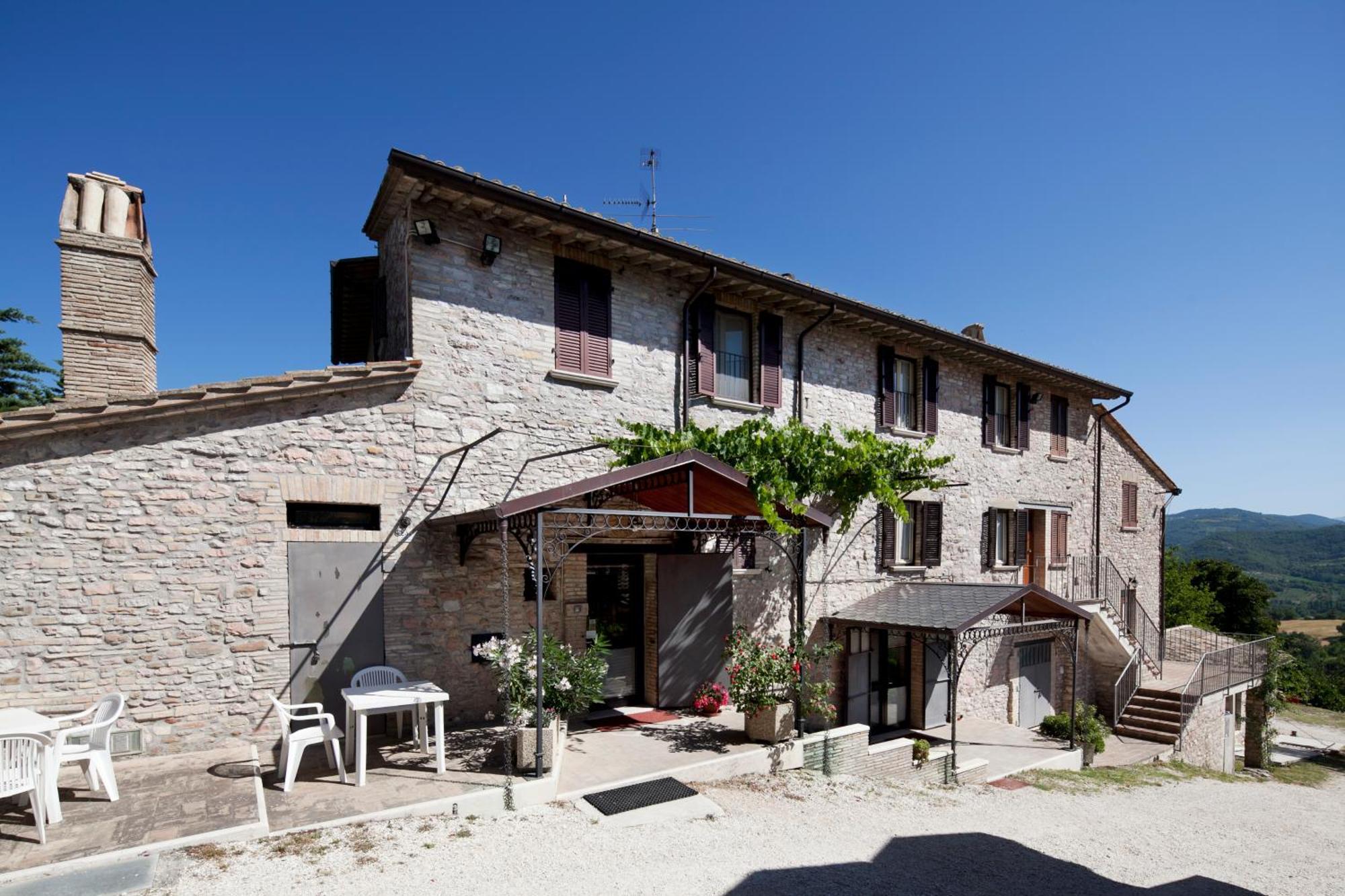 Agriturismo Il Castello Ασίζη Εξωτερικό φωτογραφία