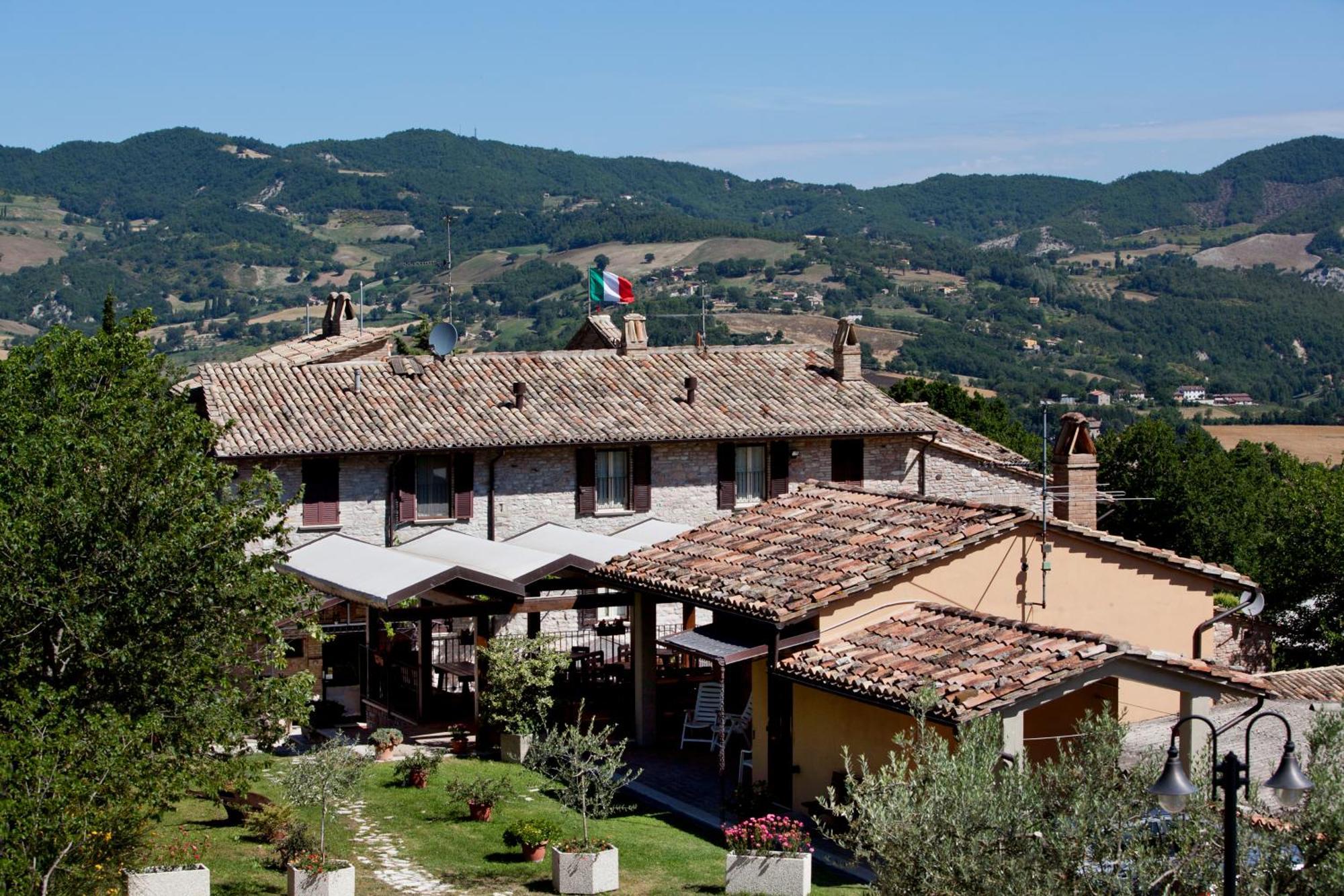 Agriturismo Il Castello Ασίζη Εξωτερικό φωτογραφία