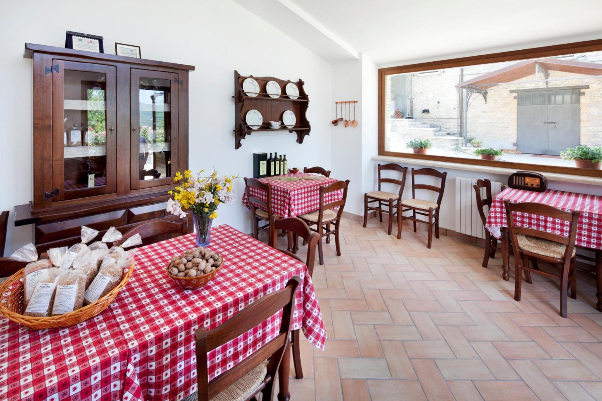 Agriturismo Il Castello Ασίζη Εξωτερικό φωτογραφία